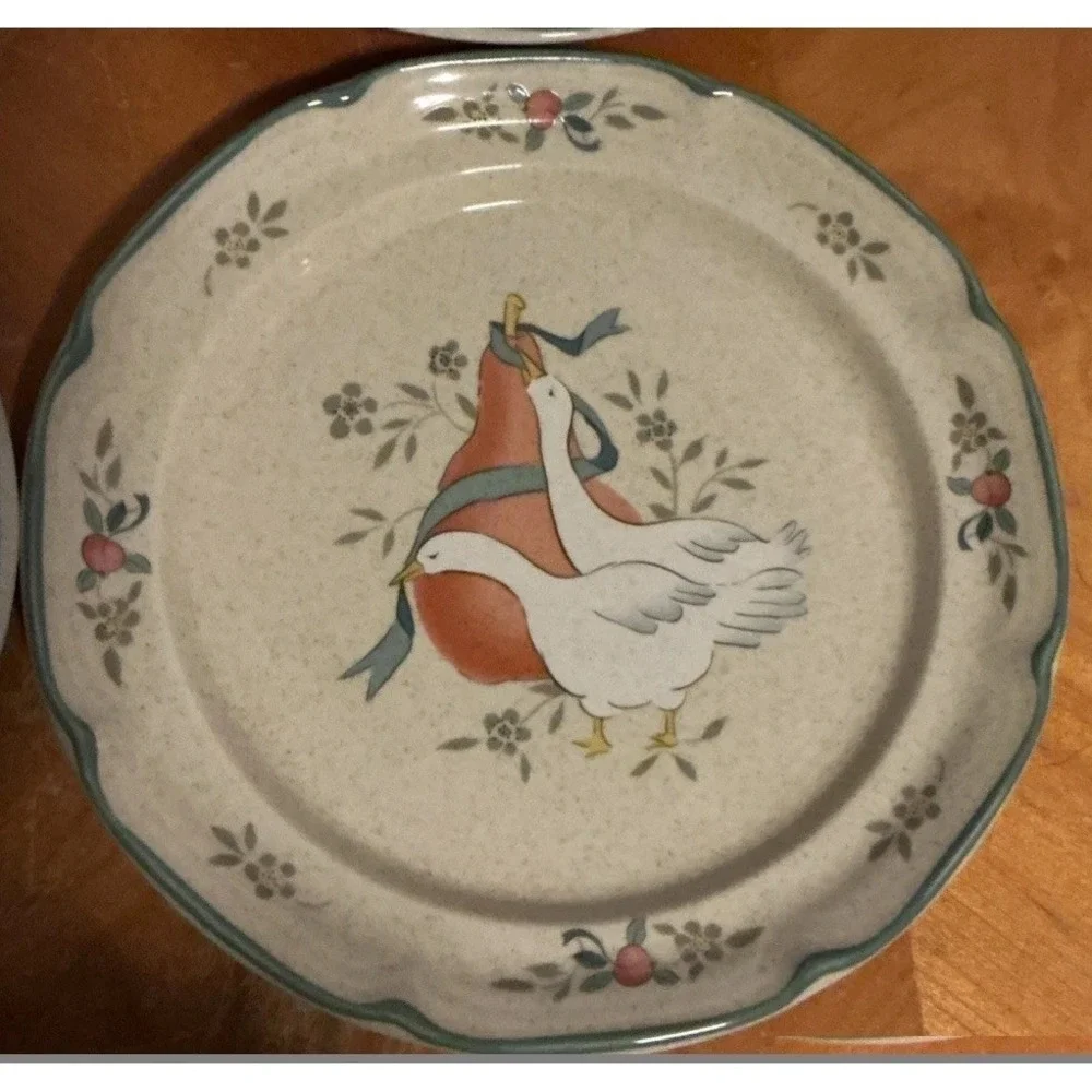 International Tableworks Marmalade Goose Stoneware Salad Plates 7.5